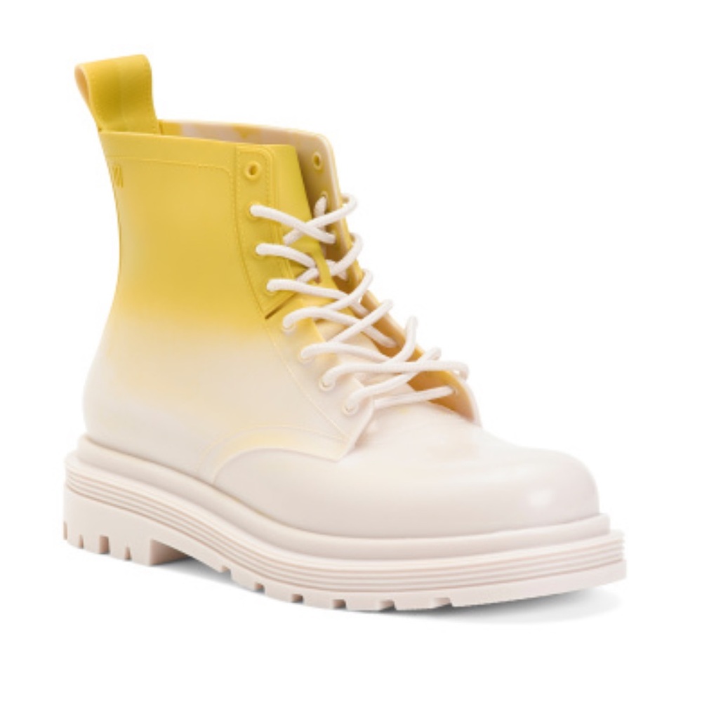 NWB Melissa Coturno Boots